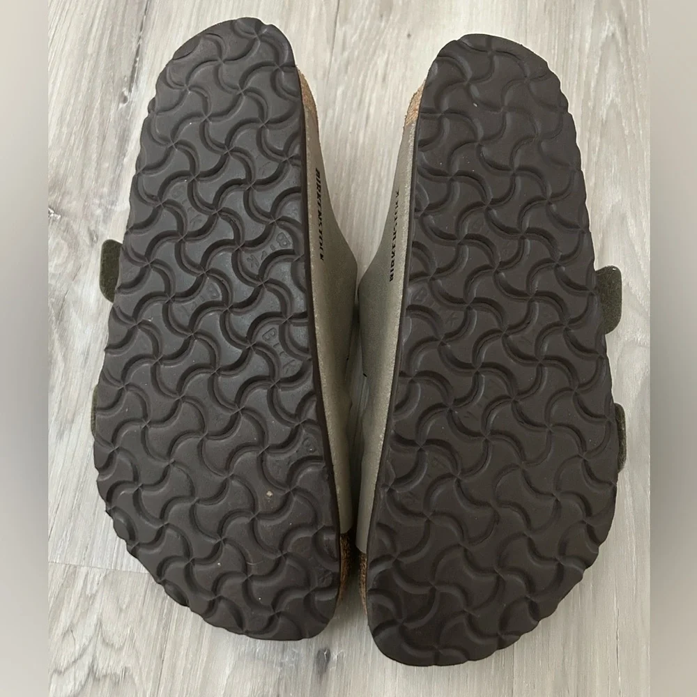 Birkenstock Arizona Taupe Sandals with Bronze Buckles - Picture 4 of 4